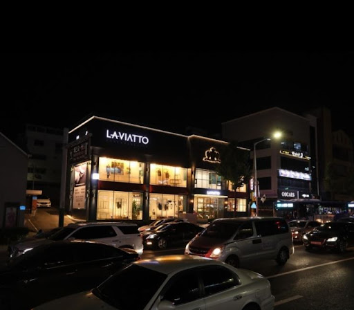 대전맞춤정장 라비아또: 우아함과 편안함이 만나는 곳.